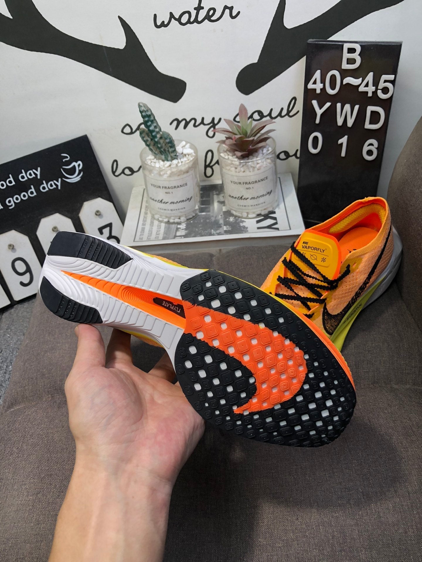 Nike Air Zoom X Vaporfly 3 - Laranja