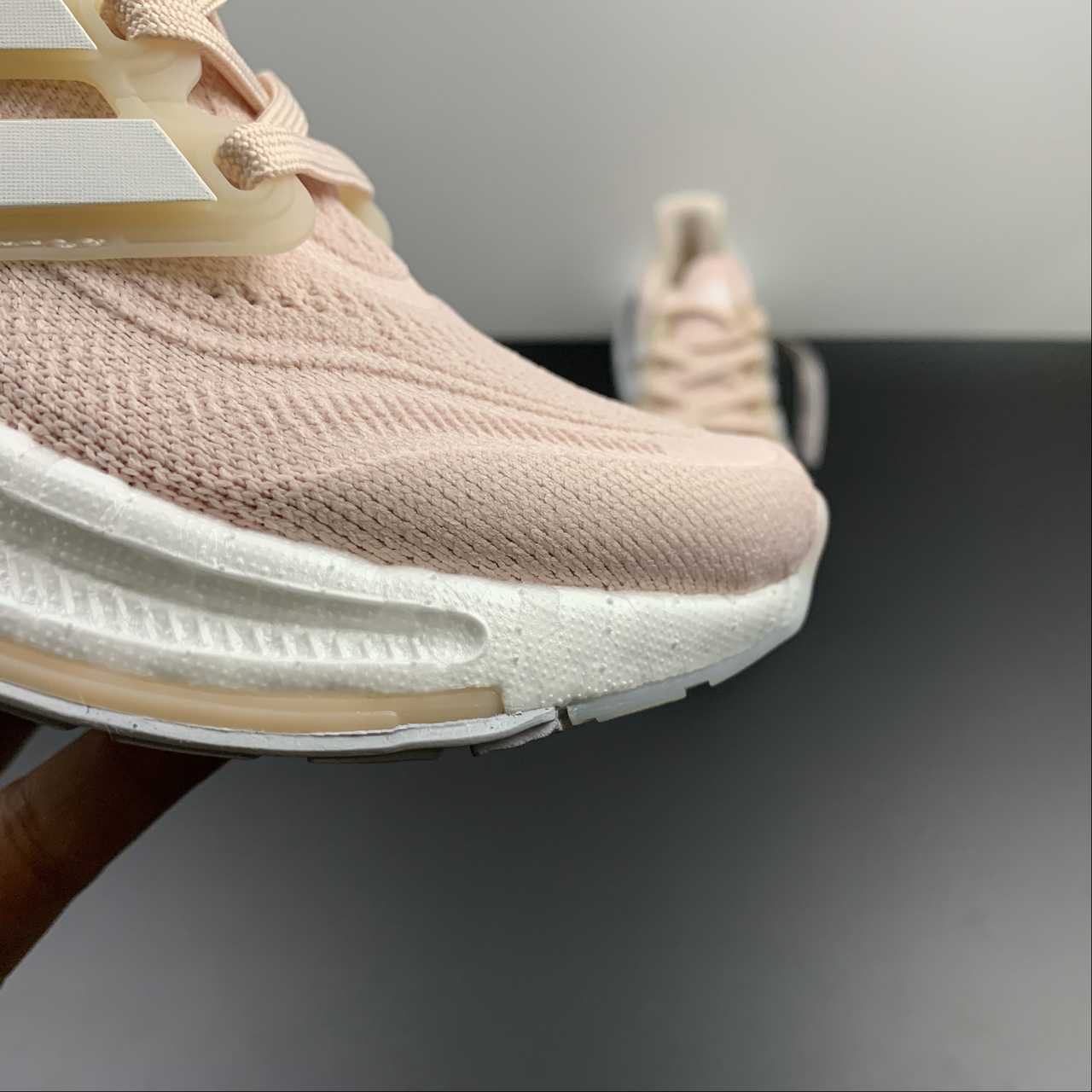 Adidas Ultraboost Light 23 - Rose