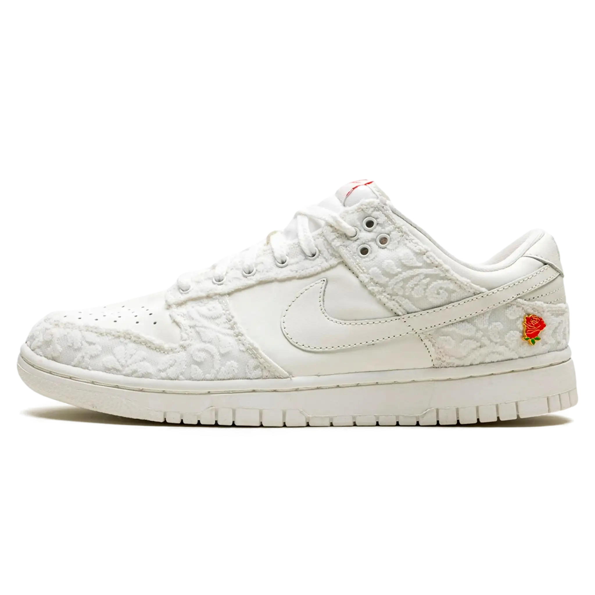 Tênis Nike Dunk Low Feminino "Give Her Flowers" Branco