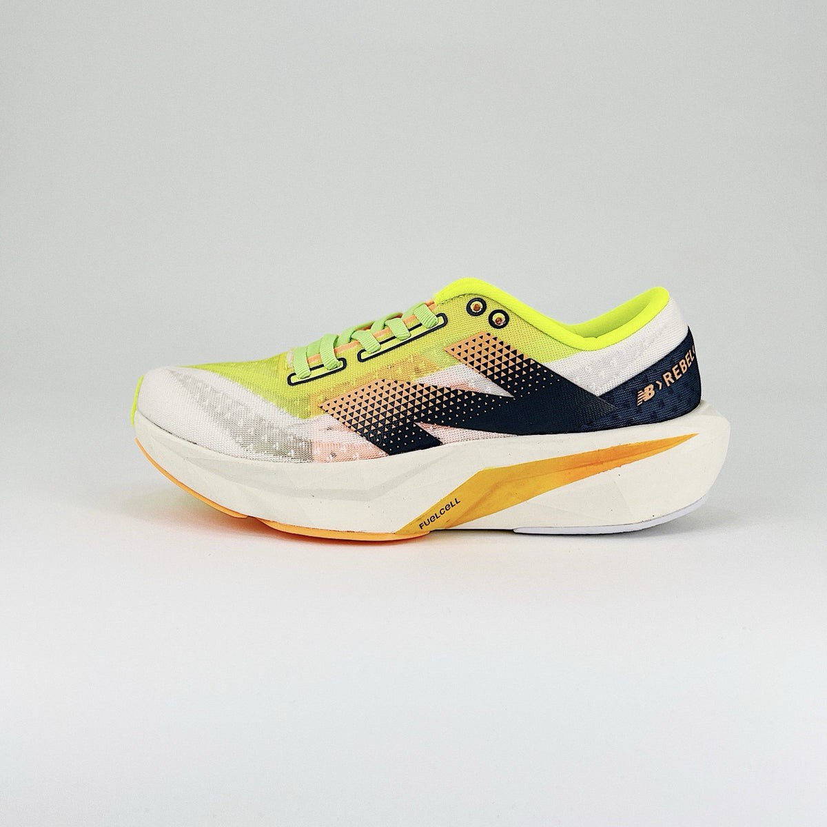 New Balance FuelCell Rebel V4 - Amarelo/Laranja