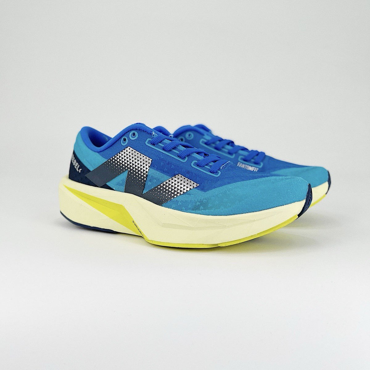 New Balance FuelCell Rebel V4 - Azul/Amarelo