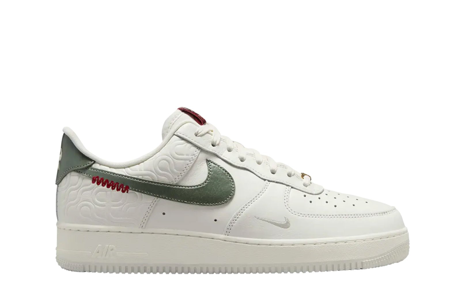 Tênis Nike Air Force 1 07 LE Year of Snake 2025 Branco